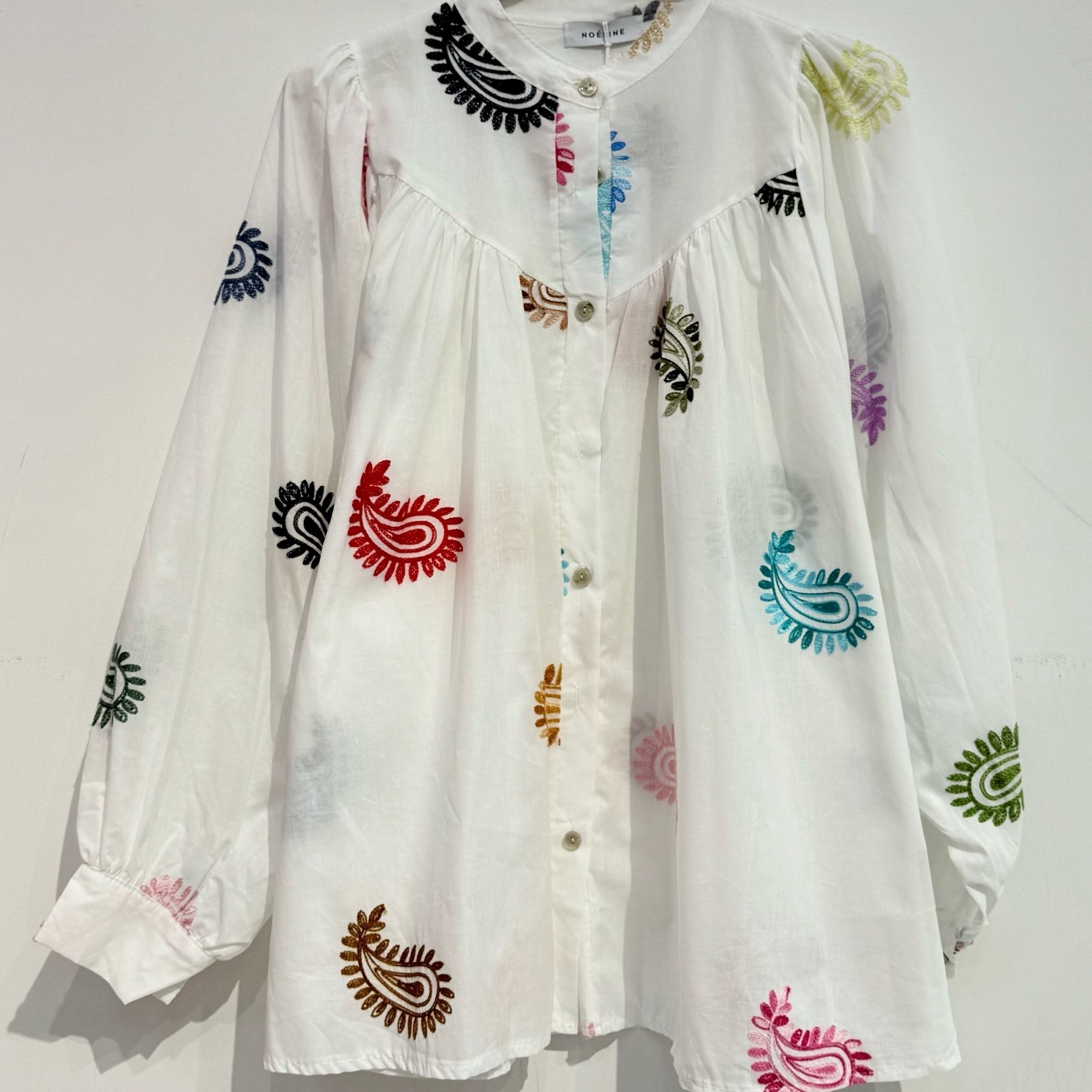 12 Blouse en coton brodée multicolore NOELINE