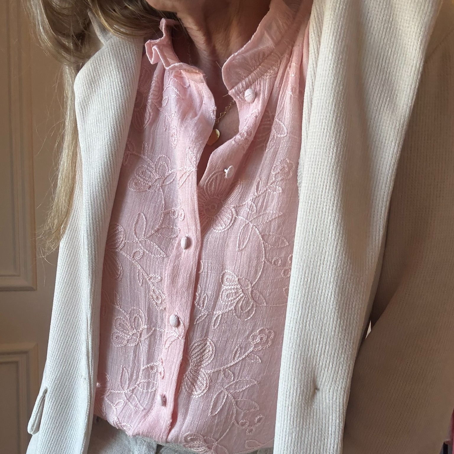 Camelia chemise brodée rose poudré peacenlove  (2)