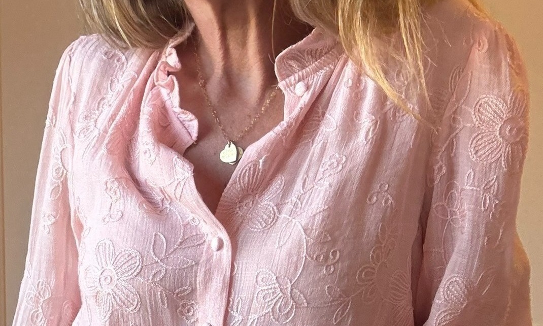 Camelia chemise brodée rose poudré peacen love  (1)