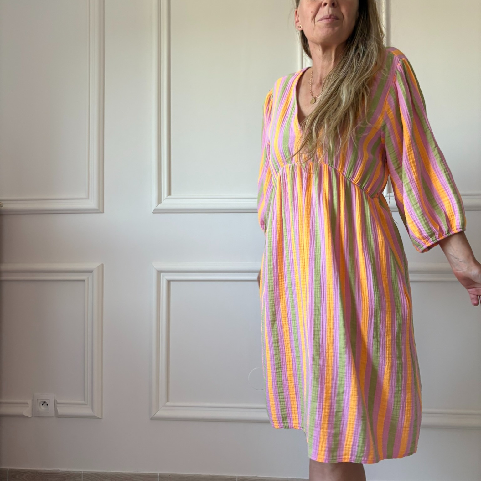 ROBE GEORGIA EN GAZE DE COTON MI LONGUE RAYURE ORANGE NOELINE (2)
