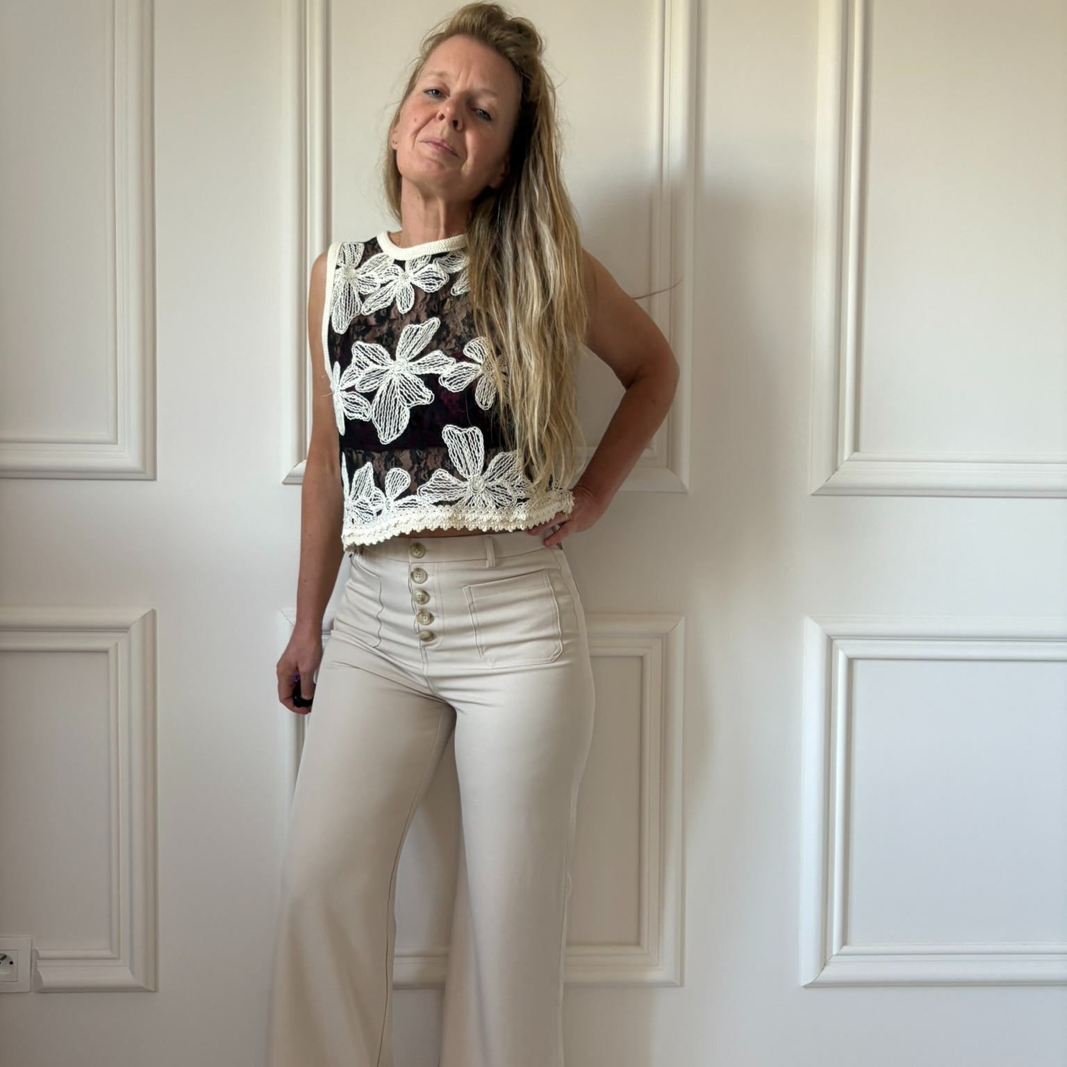 PANTALON EMMAELLA ALIX BEIGE TAILLE HAUTE POCHE PLAQUEE (10)