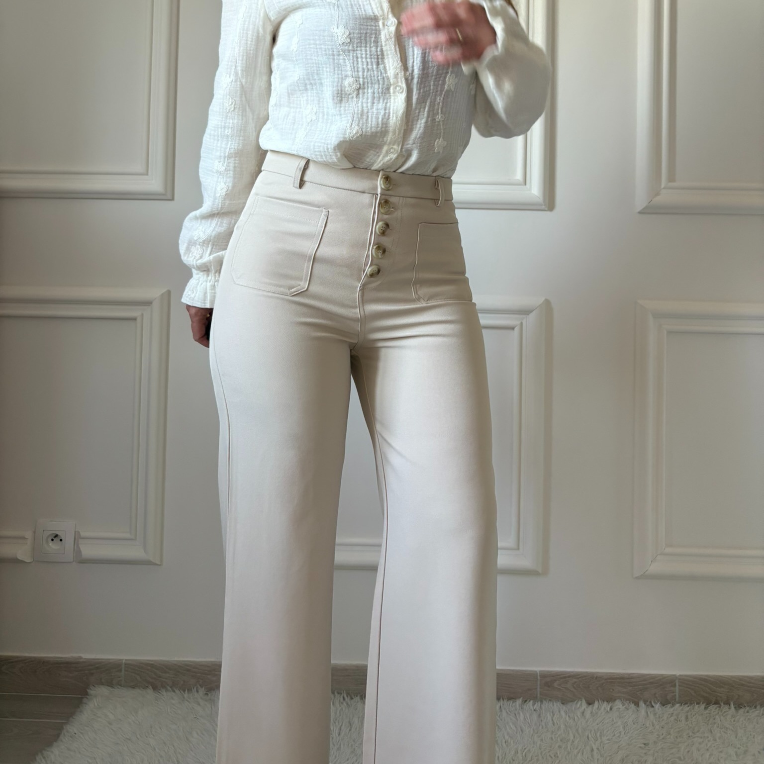 PANTALON EMMAELLA ALIX BEIGE TAILLE HAUTE POCHE PLAQUEE (8)