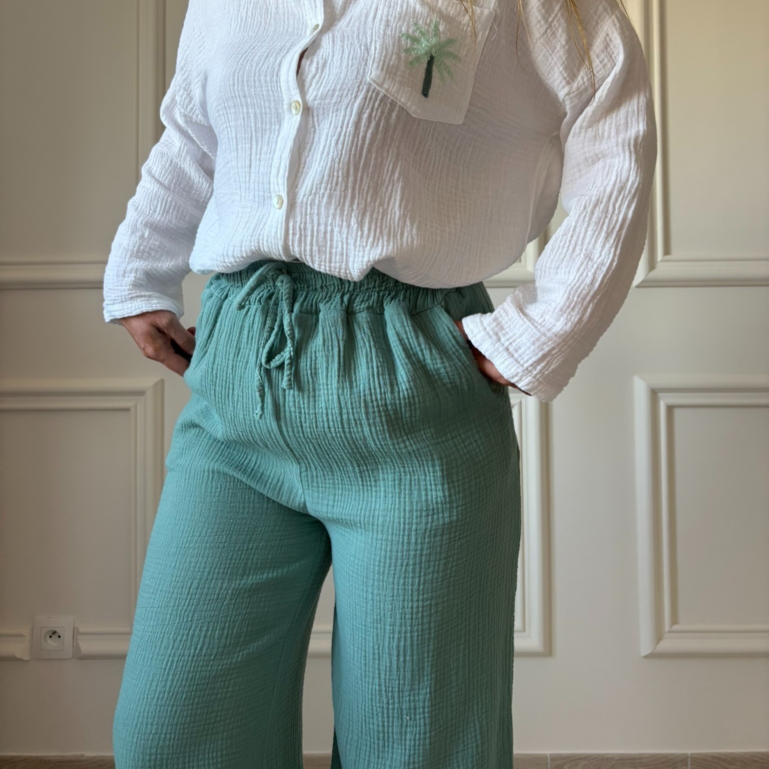 Pantalon gaze de coton vert lacomy zelia peace nlove april vintage (9)