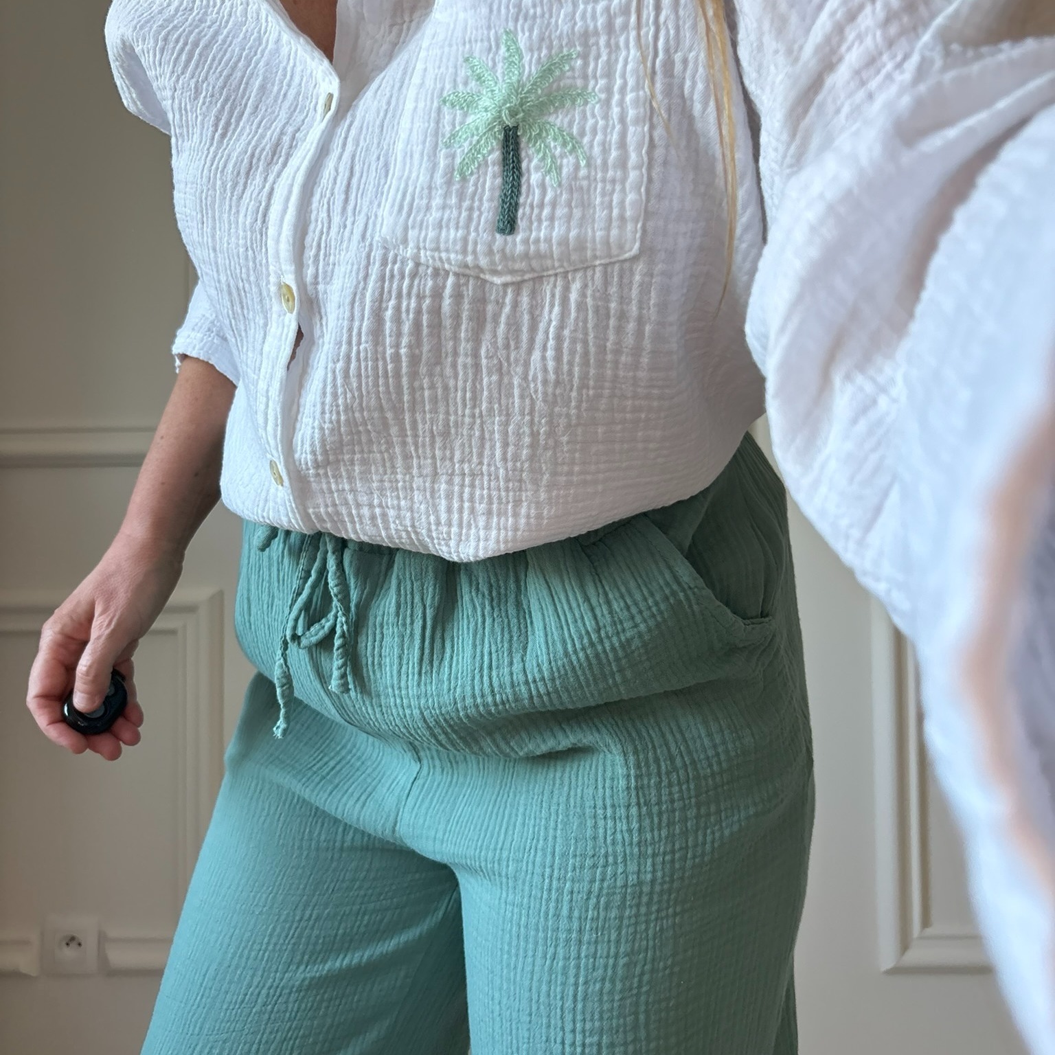 Pantalon gaze de coton vert lacomy zelia peace nlove april vintage (10)