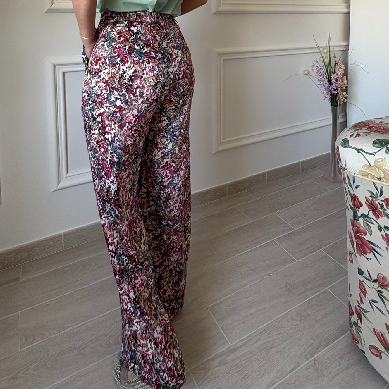 Pantalon tacheté  dans les tons bordeau avec tissu satiné peace nlove