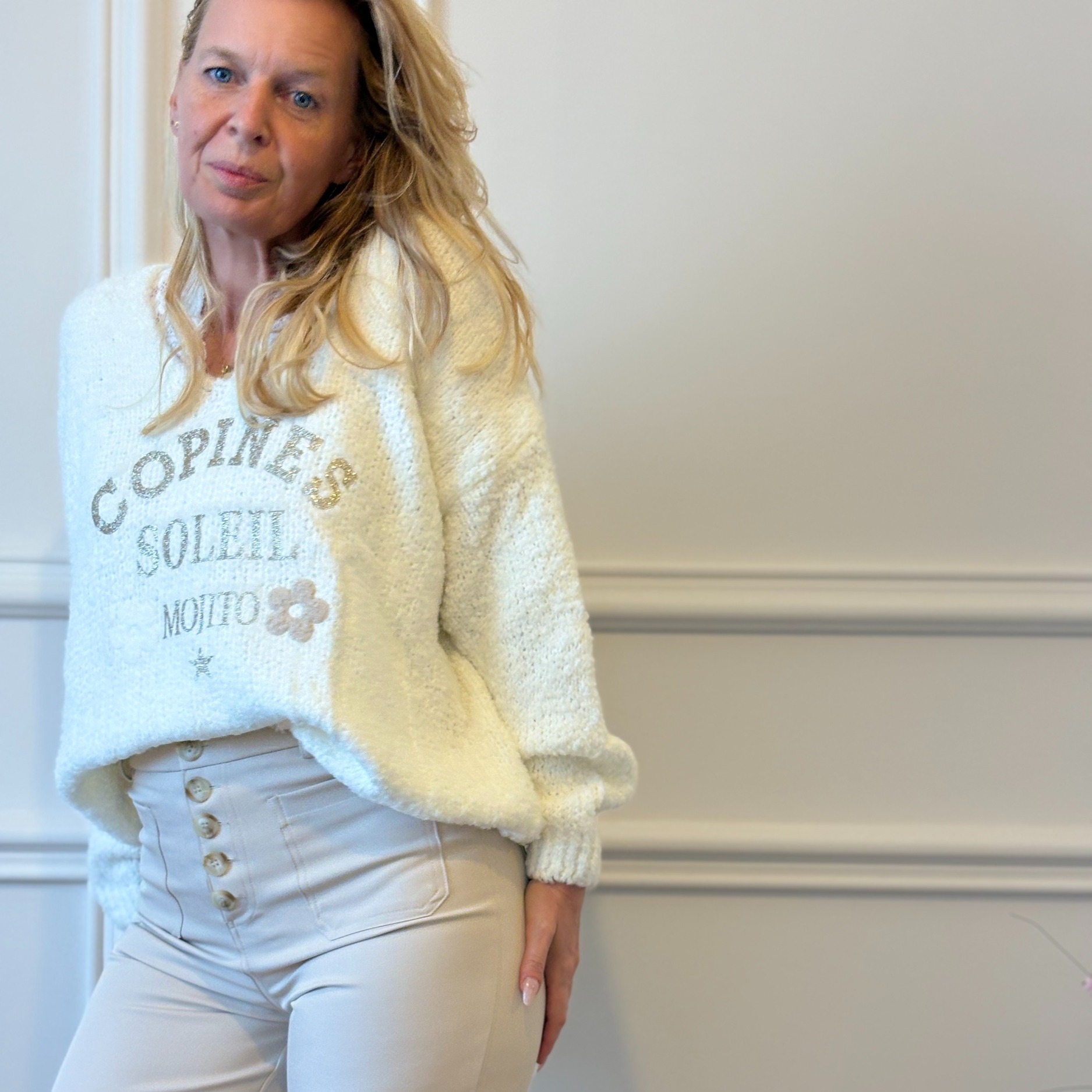 COPINES - Pull doudou écru avec inscription paillette "COPINES SOLEIL MOJITO"