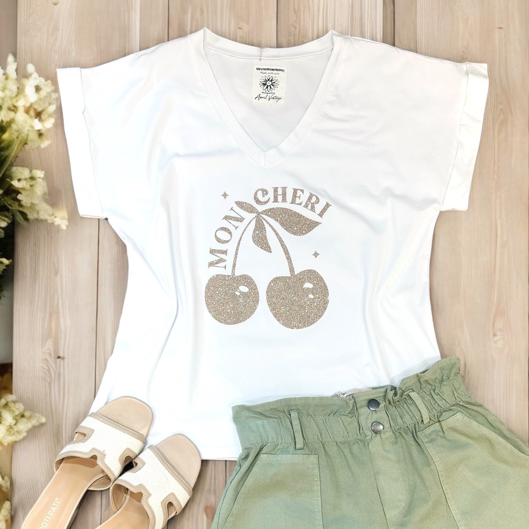 tee-shirt blanc coupe loose femme élégante 50 ans