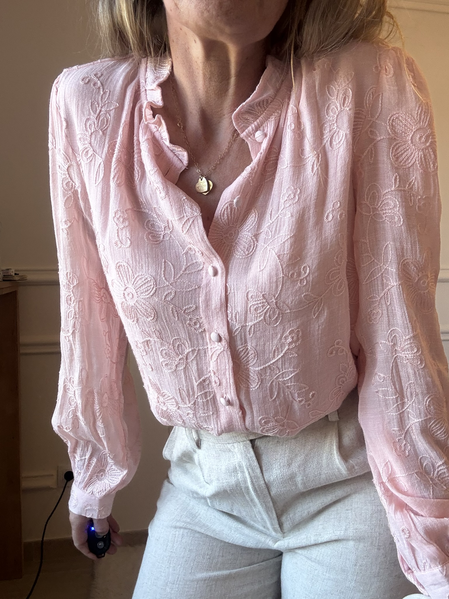 chemise rose poudre broderie fleur peace n love 2