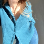 chemise en gaze de coton bleu canard