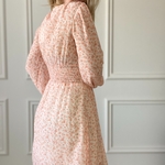 Robe pêche décor floral (2)