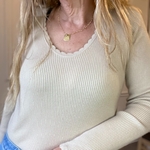 PULL FIN BEIGE PEACENLOVE FESTONNE (3) - Copie