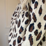 pull peace nlove leopard (10)
