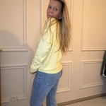 PULL JAUNE GIRAFE OR DORE CARLA GIANNINI (4)
