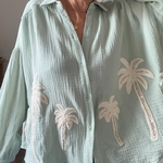 SARAH JOHN - VERSION M - MUSY MUSE BAHAMAS - Chemise vert deau en gaze de coton (14)