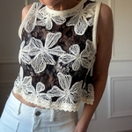 PEACENLOVE - MISHA TOP CROCHET NOIR ECRU DENTELLE (3)