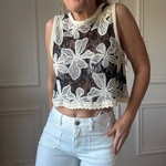 PEACENLOVE - MISHA TOP CROCHET NOIR ECRU DENTELLE (2)