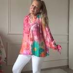 10 BLOUSE EN VOILE DE COTON NOELINE GROSSES FLEURS ROSES (6)