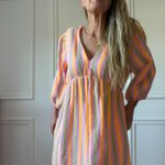 ROBE GEORGIA EN GAZE DE COTON MI LONGUE RAYURE ORANGE NOELINE (10)
