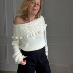 pull beige col bardot in april (1)