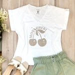 tee-shirt blanc coupe loose femme élégante 50 ans