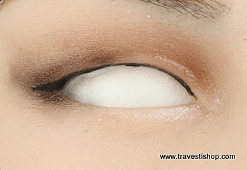 MASQUE AVEC FAUX SEINS D TRAVESTI (12)