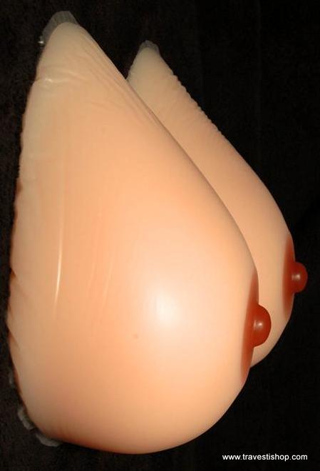 faux seins silicone travesti