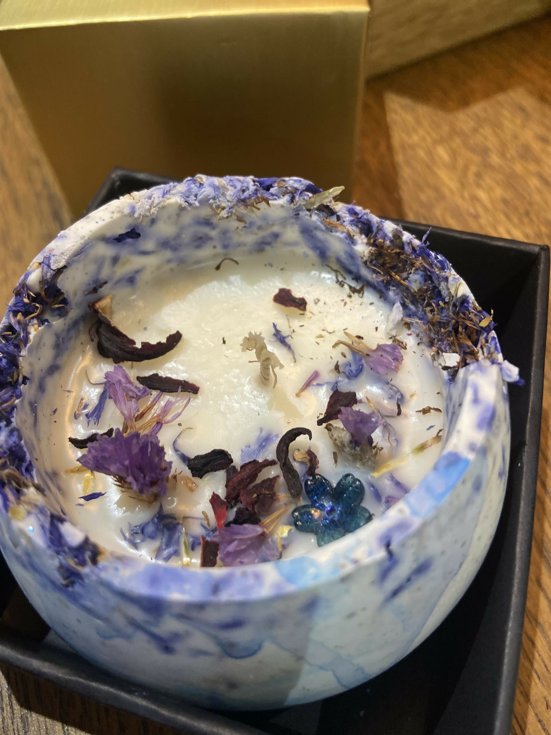 BOUGIE GEODE ARTISANALE PARFUM MURE MYRTILLE CIRE DE SOJA PARFUM DE FRASSE