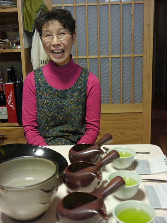 Préparation thé vert japonais en Kyusu