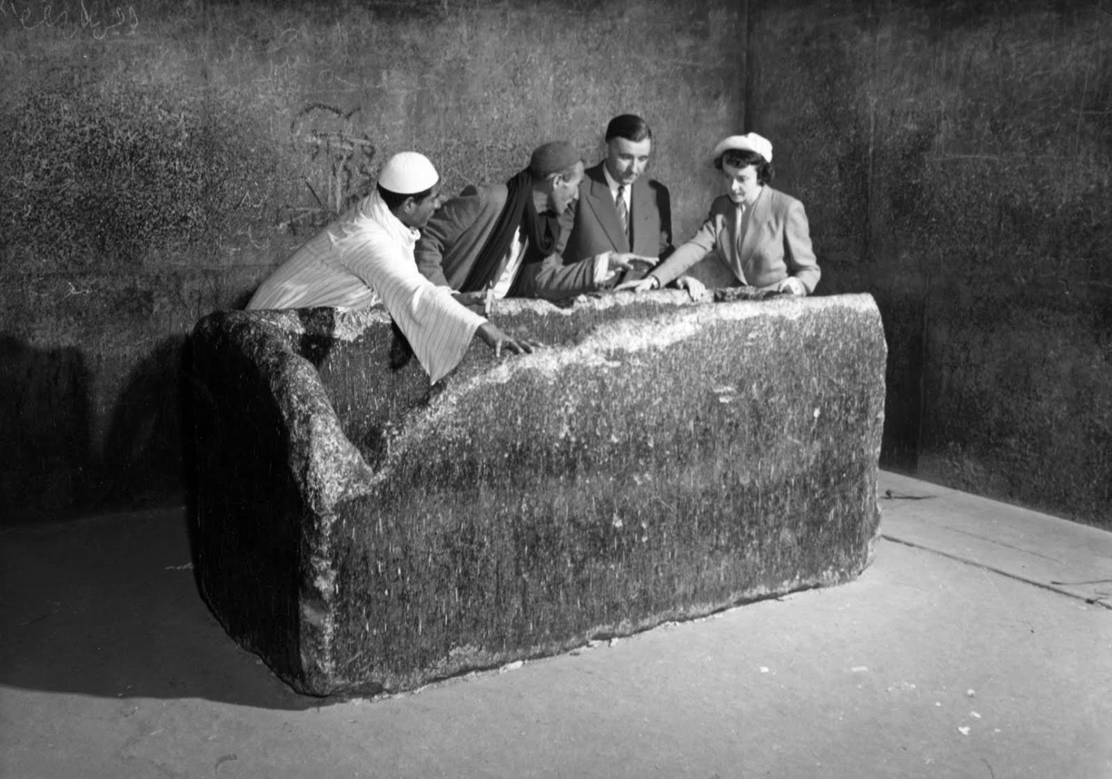 The Great Pyramid's sarcophagus was a biosand filter