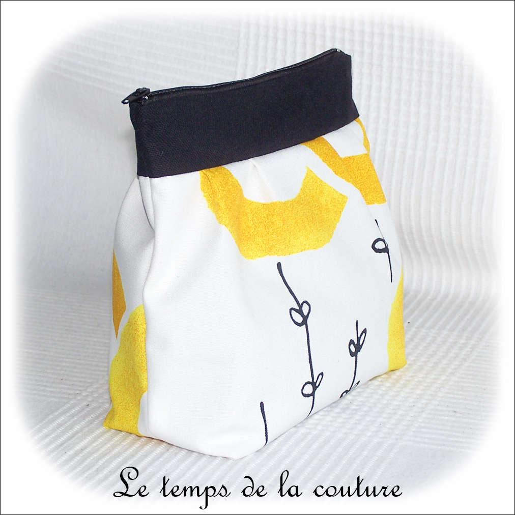 Pochette - soufflet - zippé - bandeau plis plat - noir et rond jaune14 - GFC