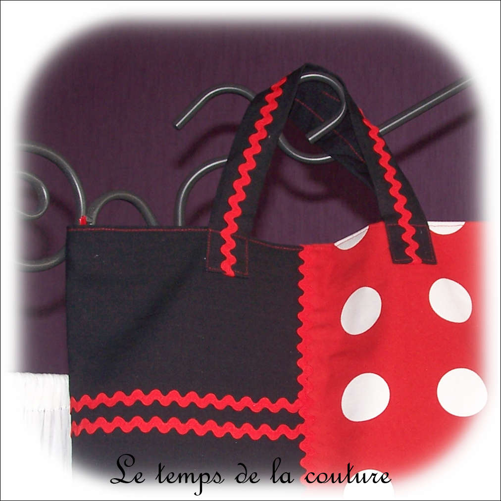 Sac - cabas - zippe - noir et rouge pois blanc04 - GFC