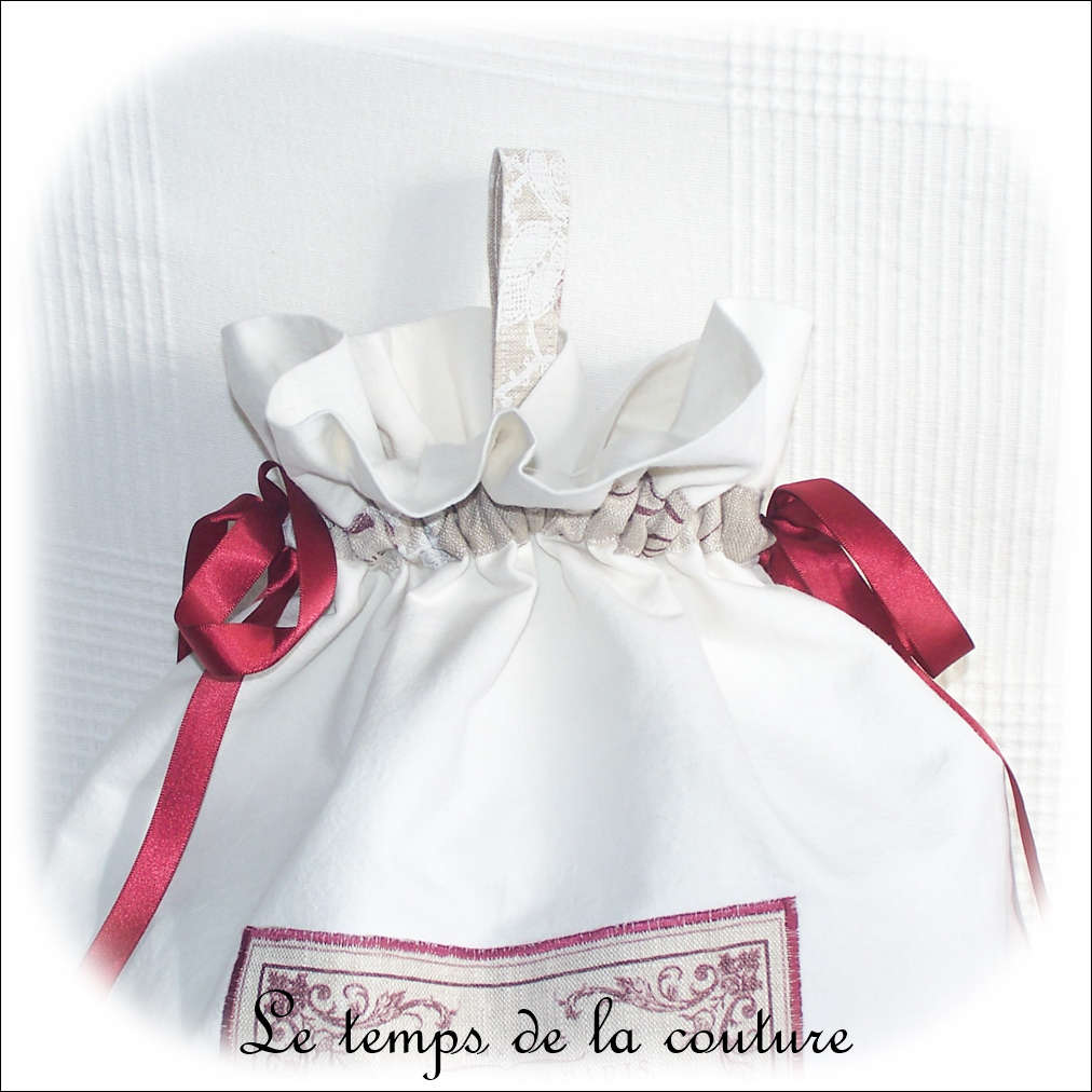 Sac linge - blanc imp bordeaux manequin couture03 - GFC