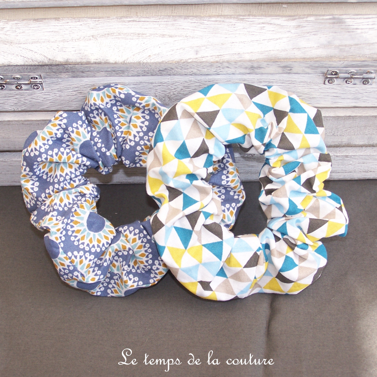 Sdb - Chouchou - geometrique fleur bleu - trianfle bleu moutarde noir blanc 03