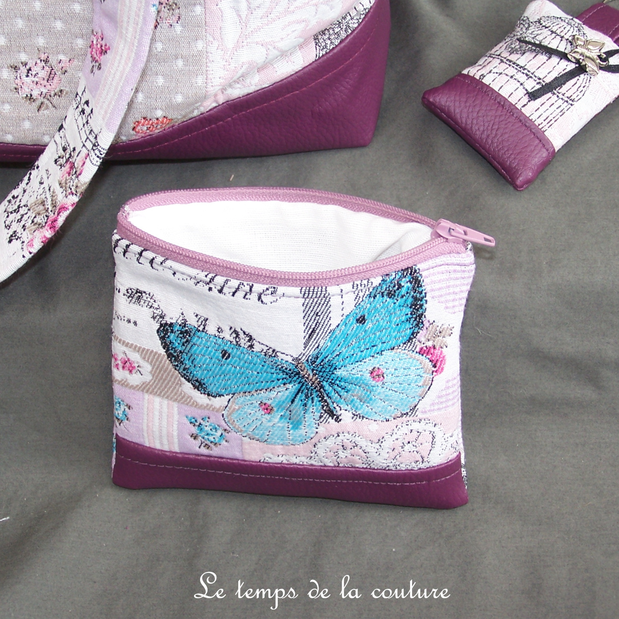 Pochette - droite - zippé - papillon jaune bleu rose01