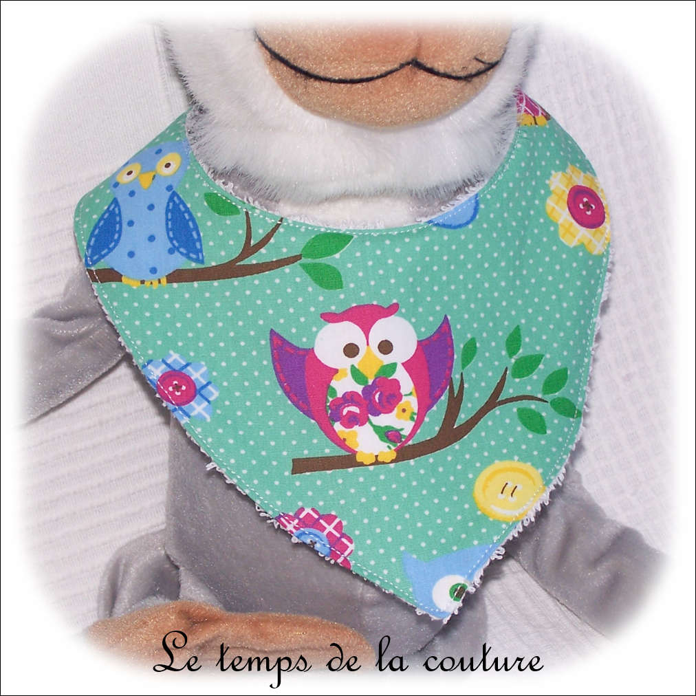 Enfant - bavoir bandana - vert imp chouette ou hiboux01 - GFC