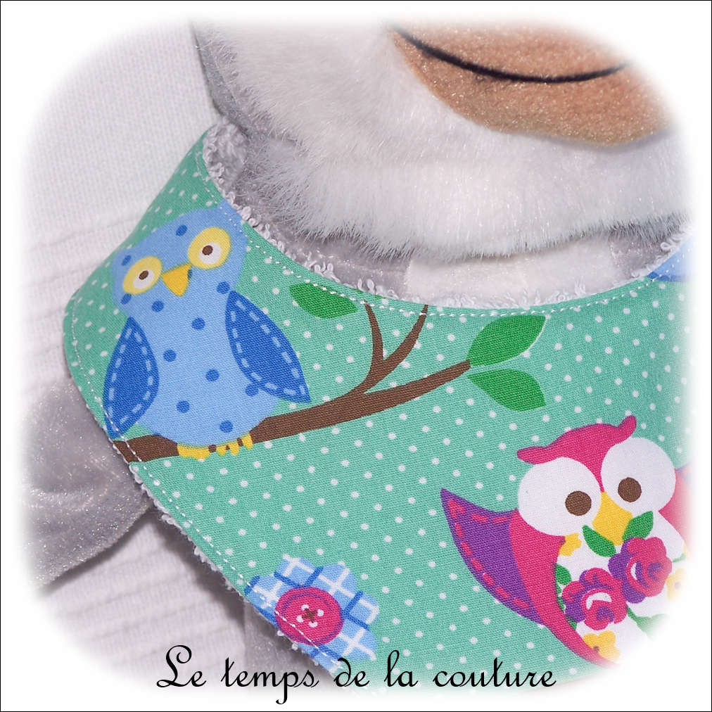 Enfant - bavoir bandana - vert imp chouette ou hiboux02 - GFC