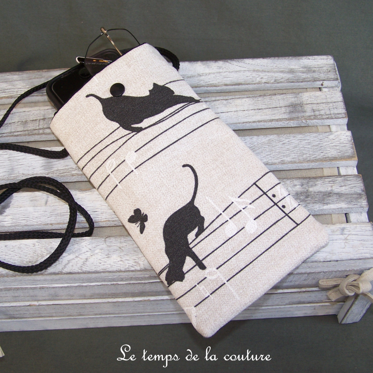 Pochette - telephone - beige noir imprimé chat 02