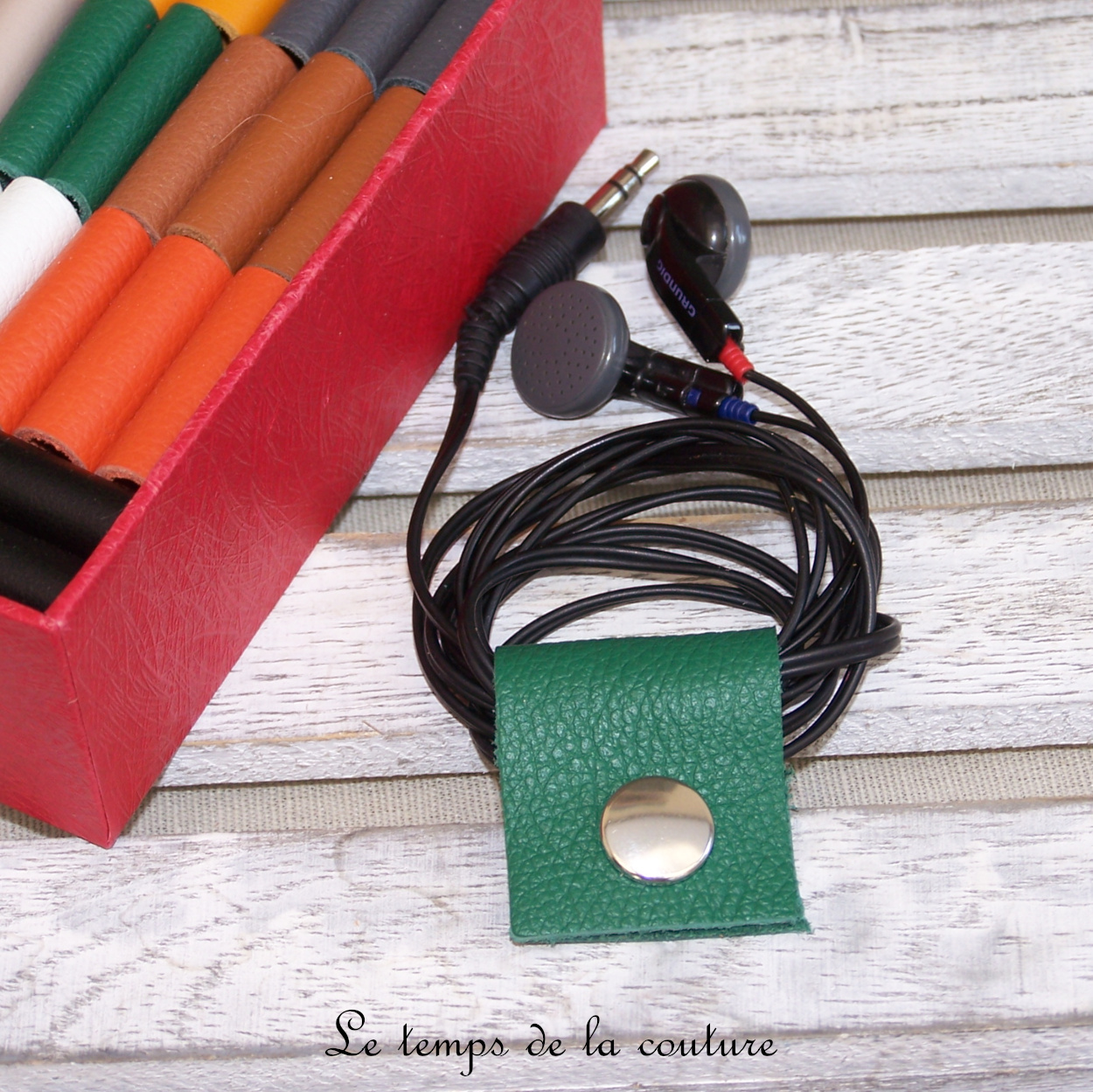Cuir - serre cable - vert