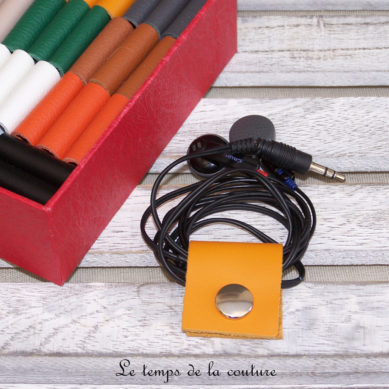 Cuir - serre cable - jaune