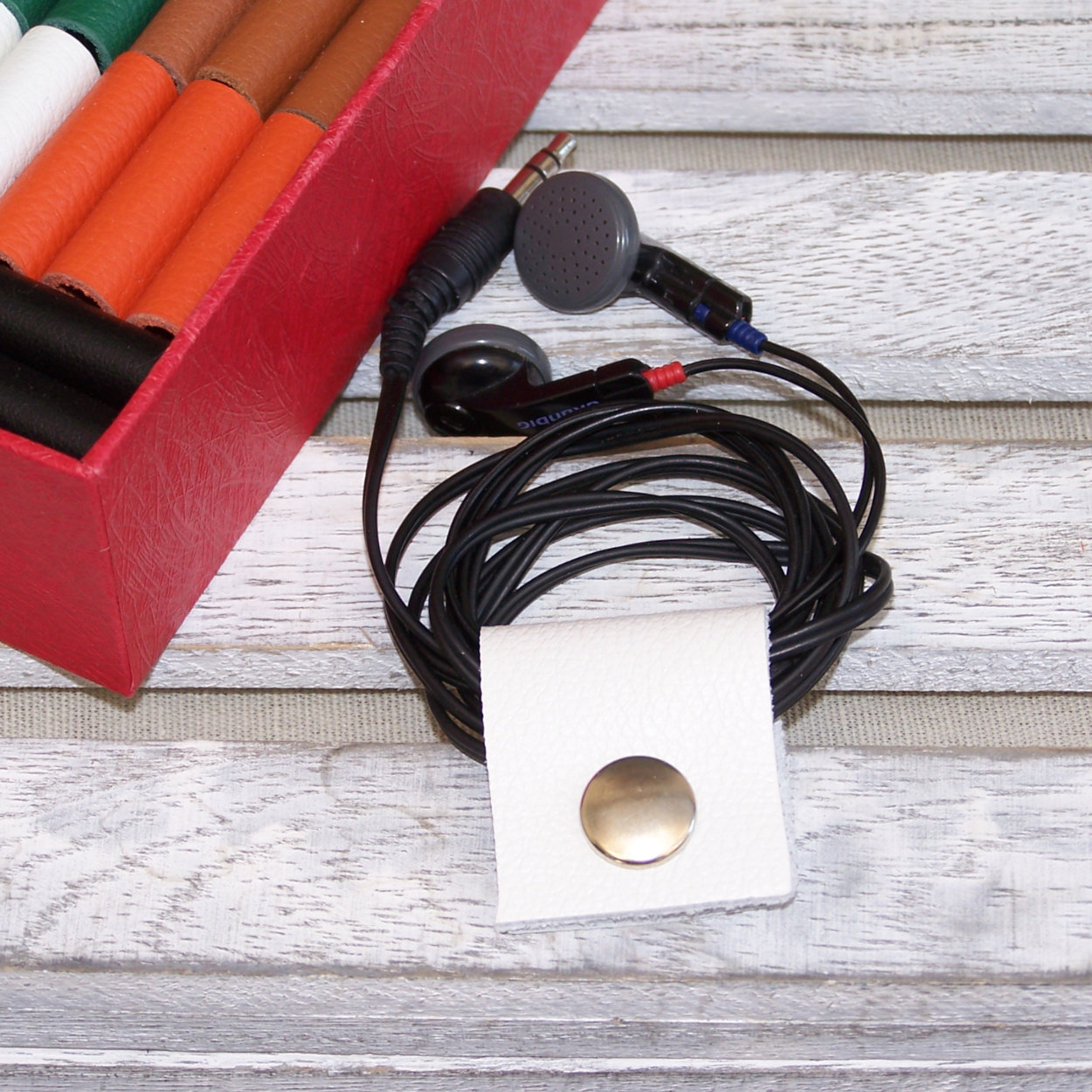 Cuir - serre cable - blanc