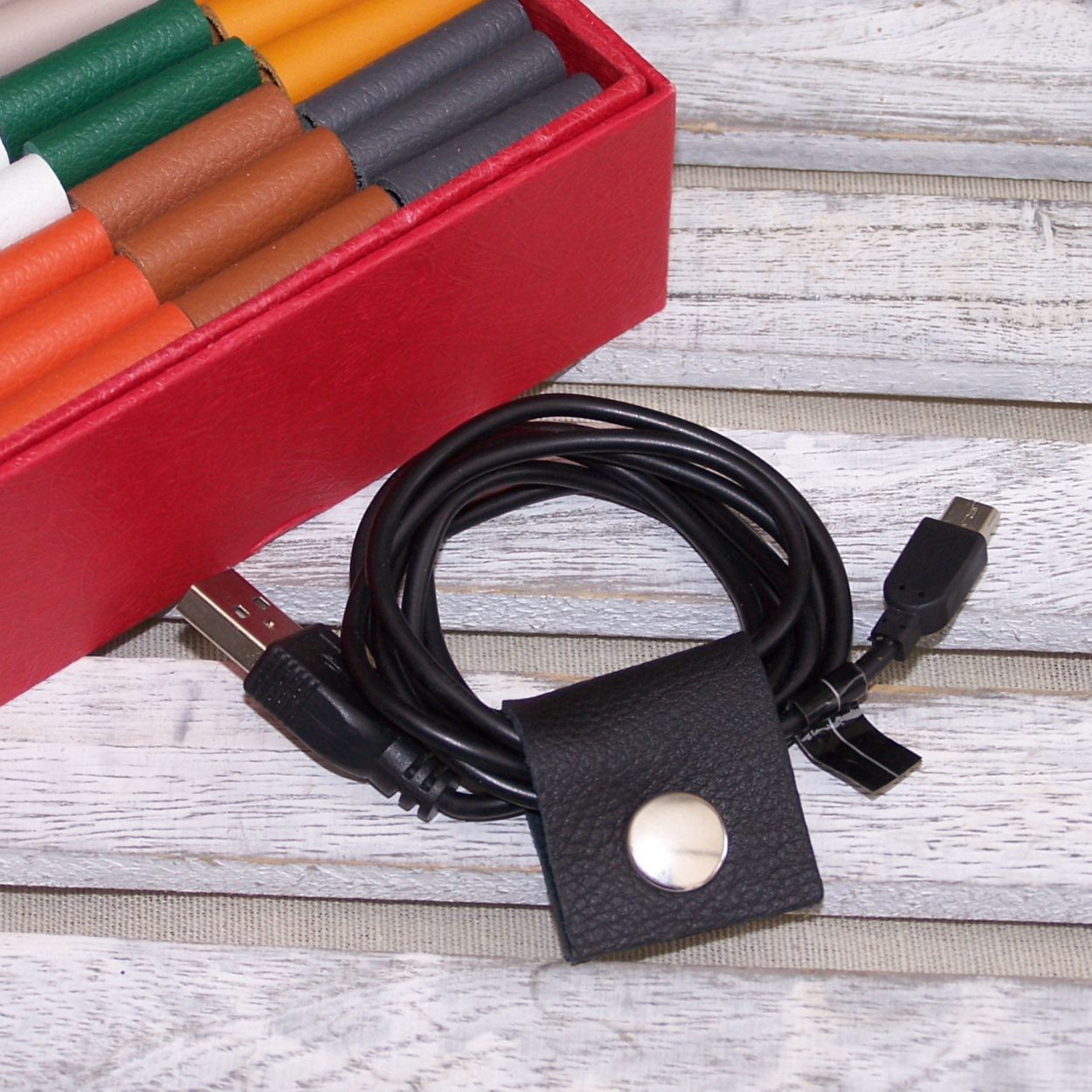 Cuir - serre cable - noir