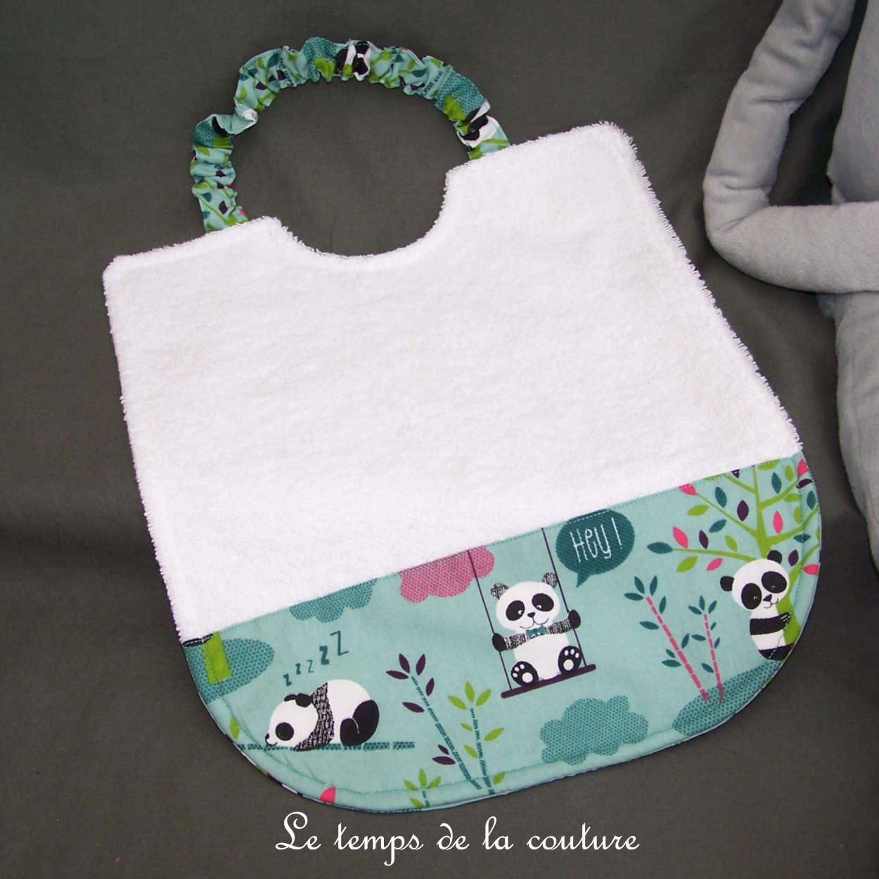 Enfant - bavoir double - blanc motif panda vert amande rose blanc noir 03