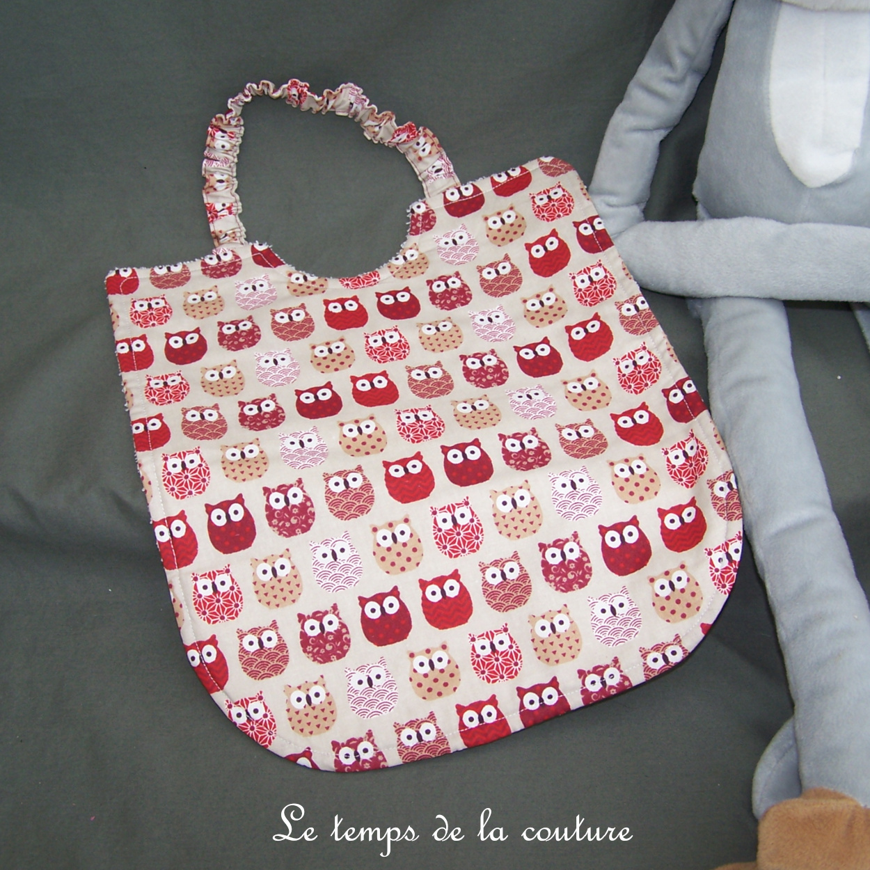 Enfant - bavoir double - blanc motif chouette hiboux beige rouge bordeaux 04