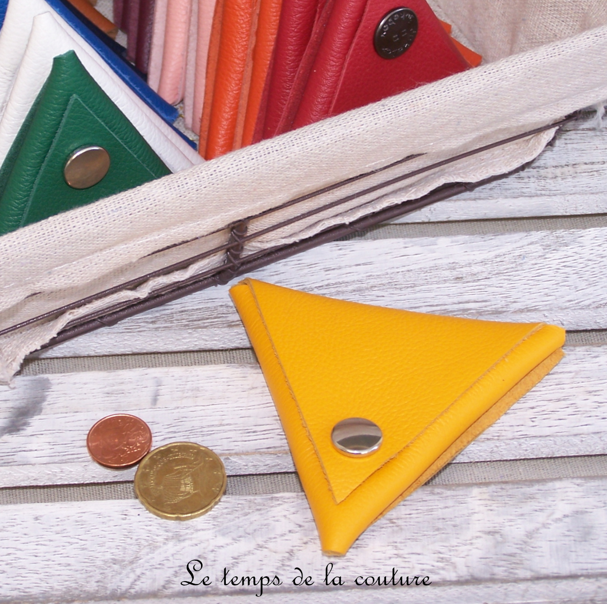 Cuir - porte monnaie triangle - jaune - 01