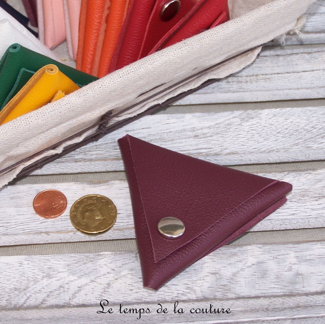 Cuir - Porte monnaie triangle - grenat - 01