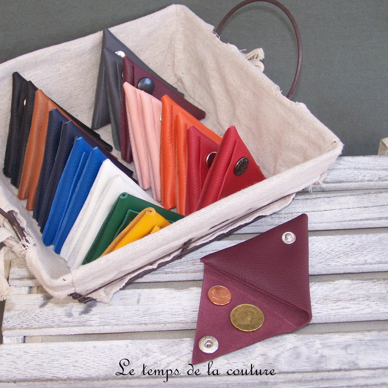 Cuir - Porte monnaie triangle - grenat - 02