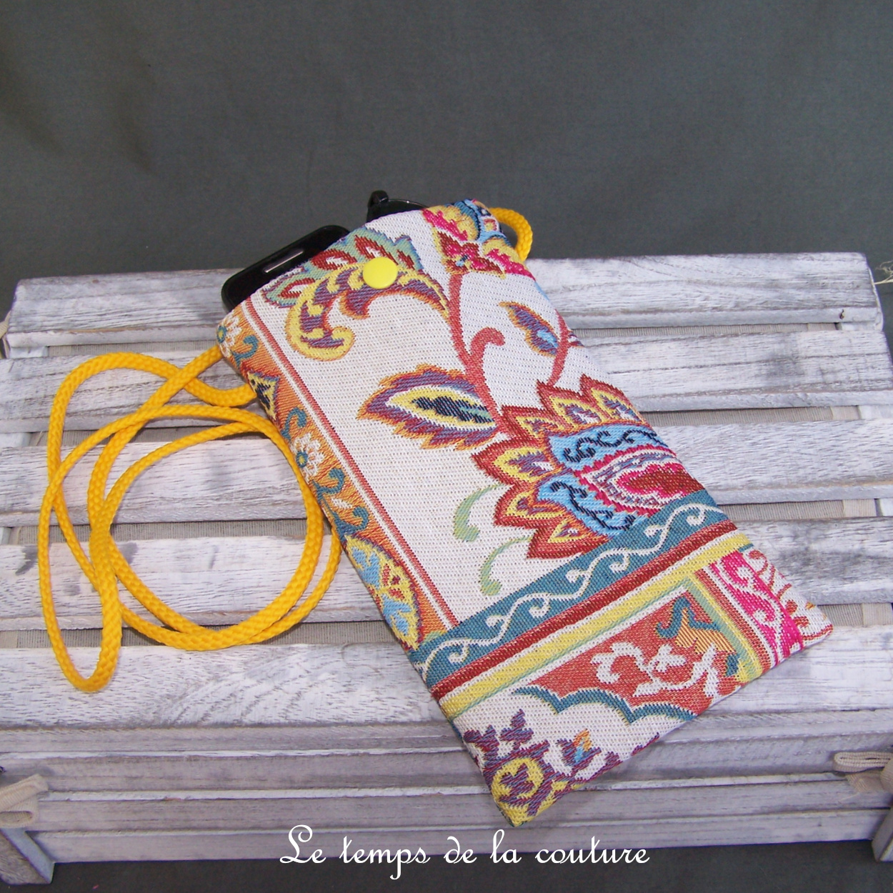 Pochette - telephone - jaune arabesque desigual multicolore 02