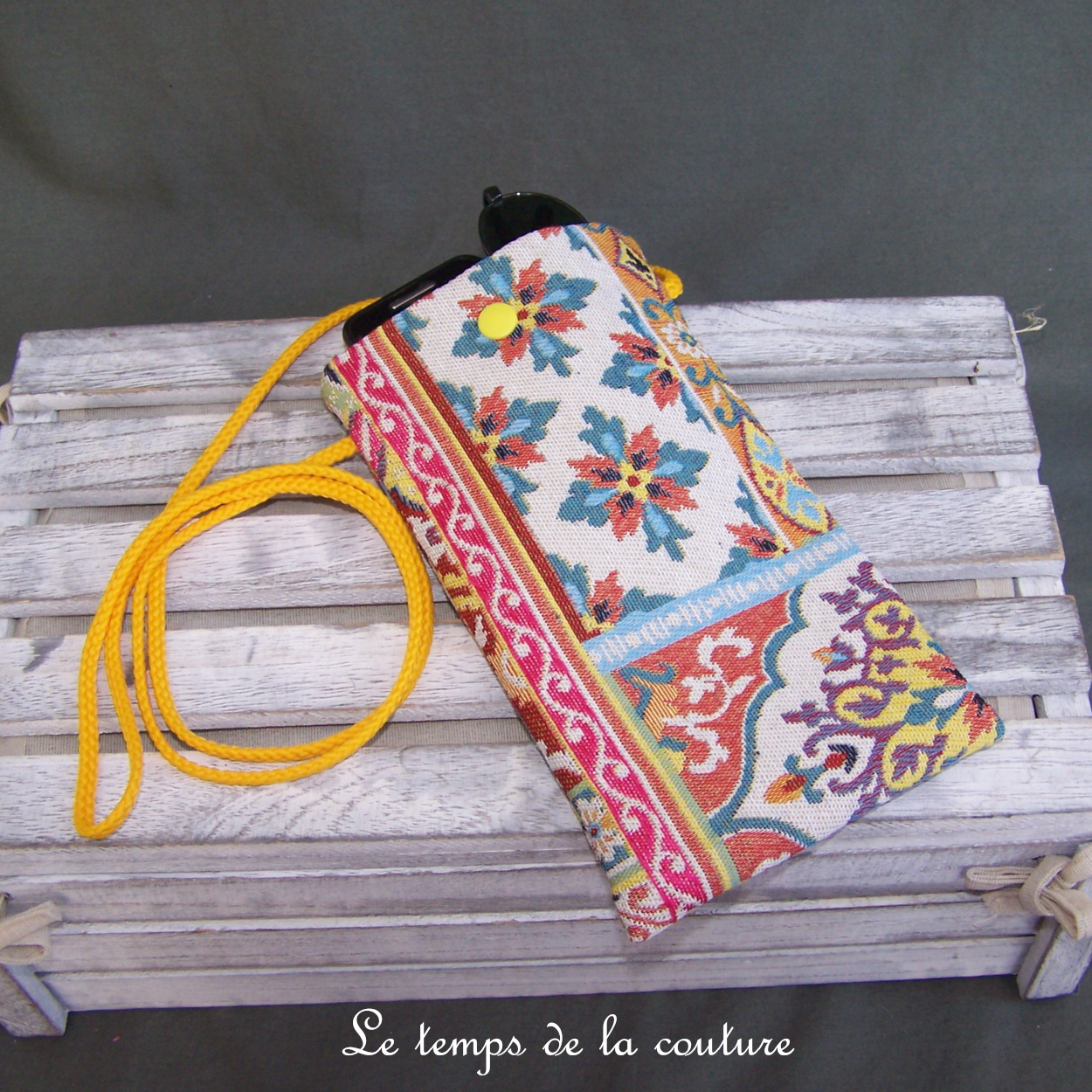 Pochette - telephone - jaune arabesque desigual multicolore 03