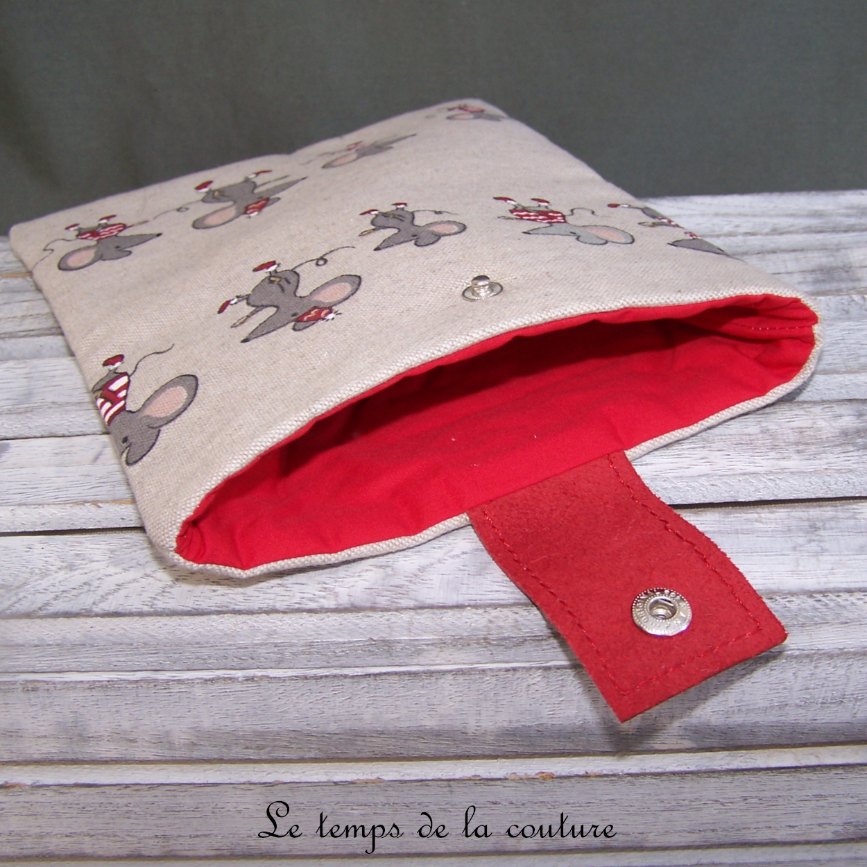 Protège livre - pochette cuir beige rouge souris 04