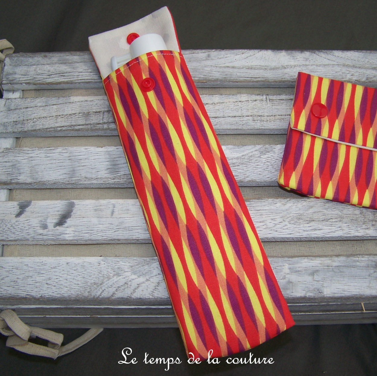 Sdb - pochette brosse a dent - orange jaune rouge violet geometrique 02